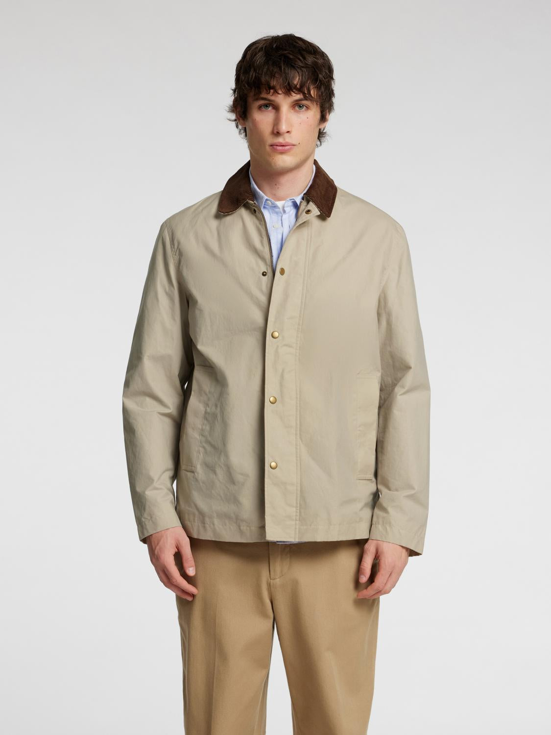 model_shot-front