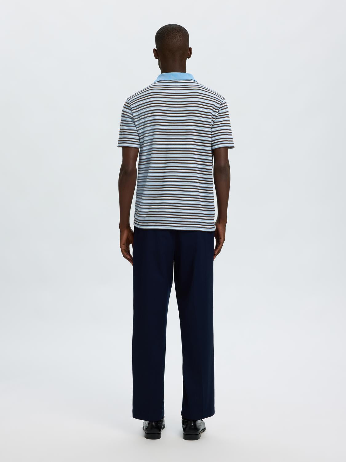 model_shot-back