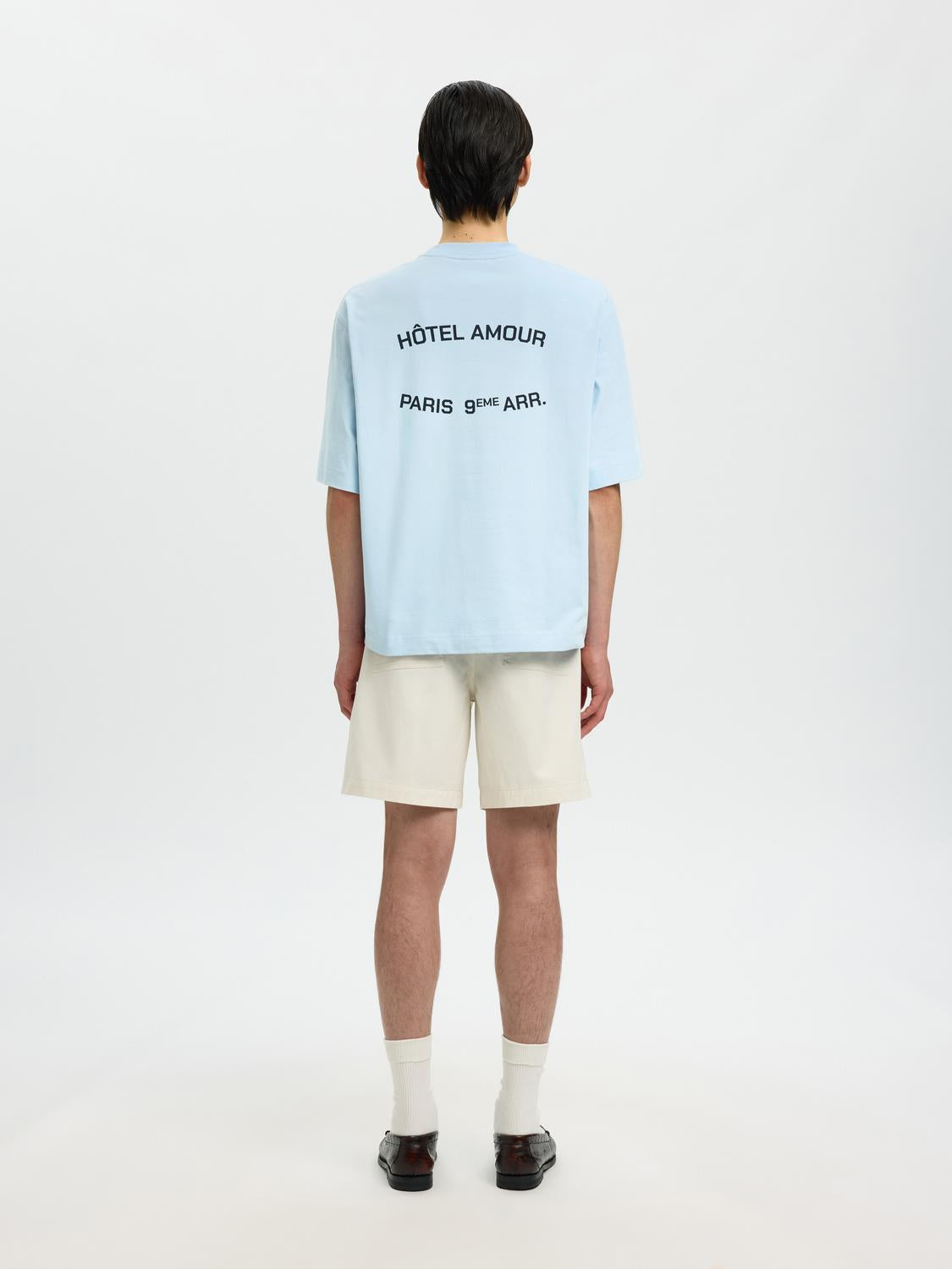 model_shot-back