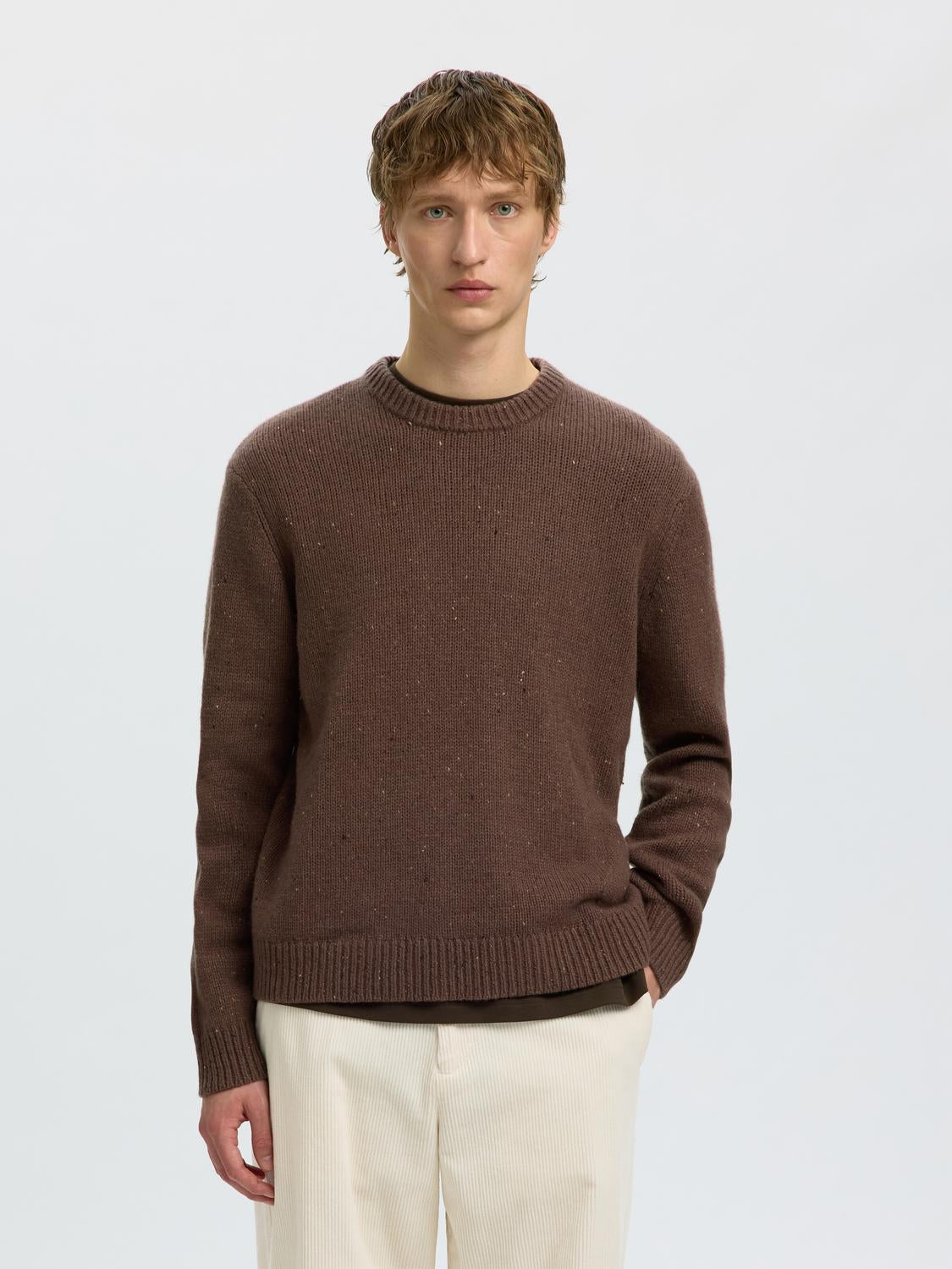 model_shot-front