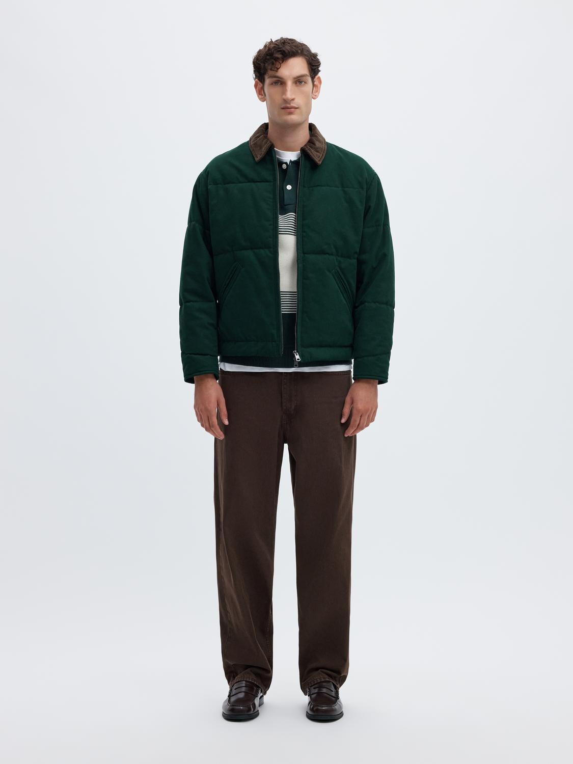 model_shot-front_full