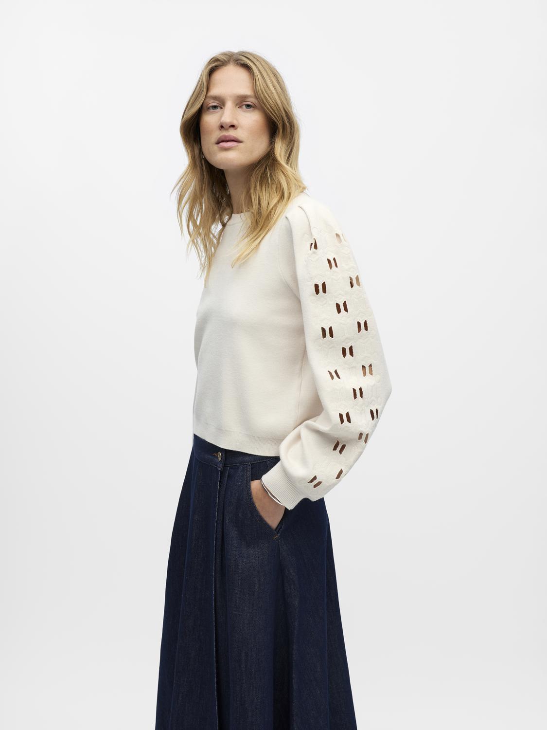 model_shot-front