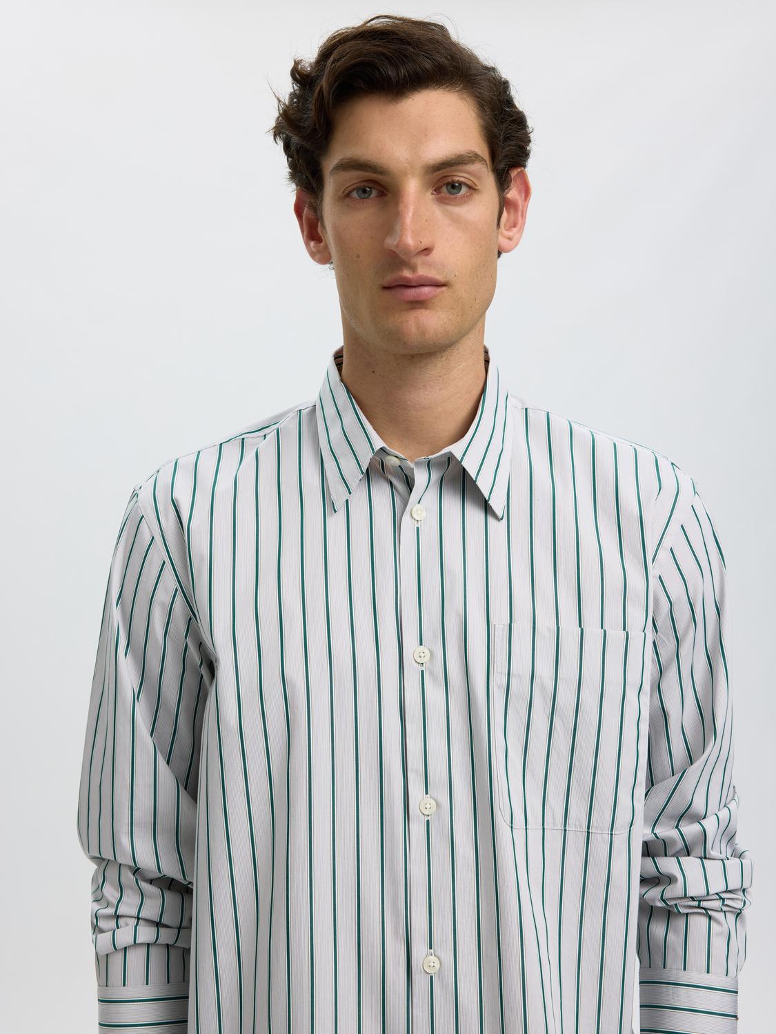model_shot-detail