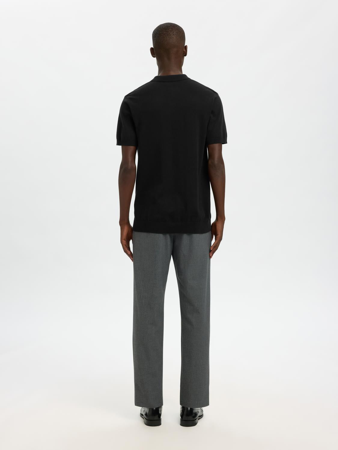 model_shot-back