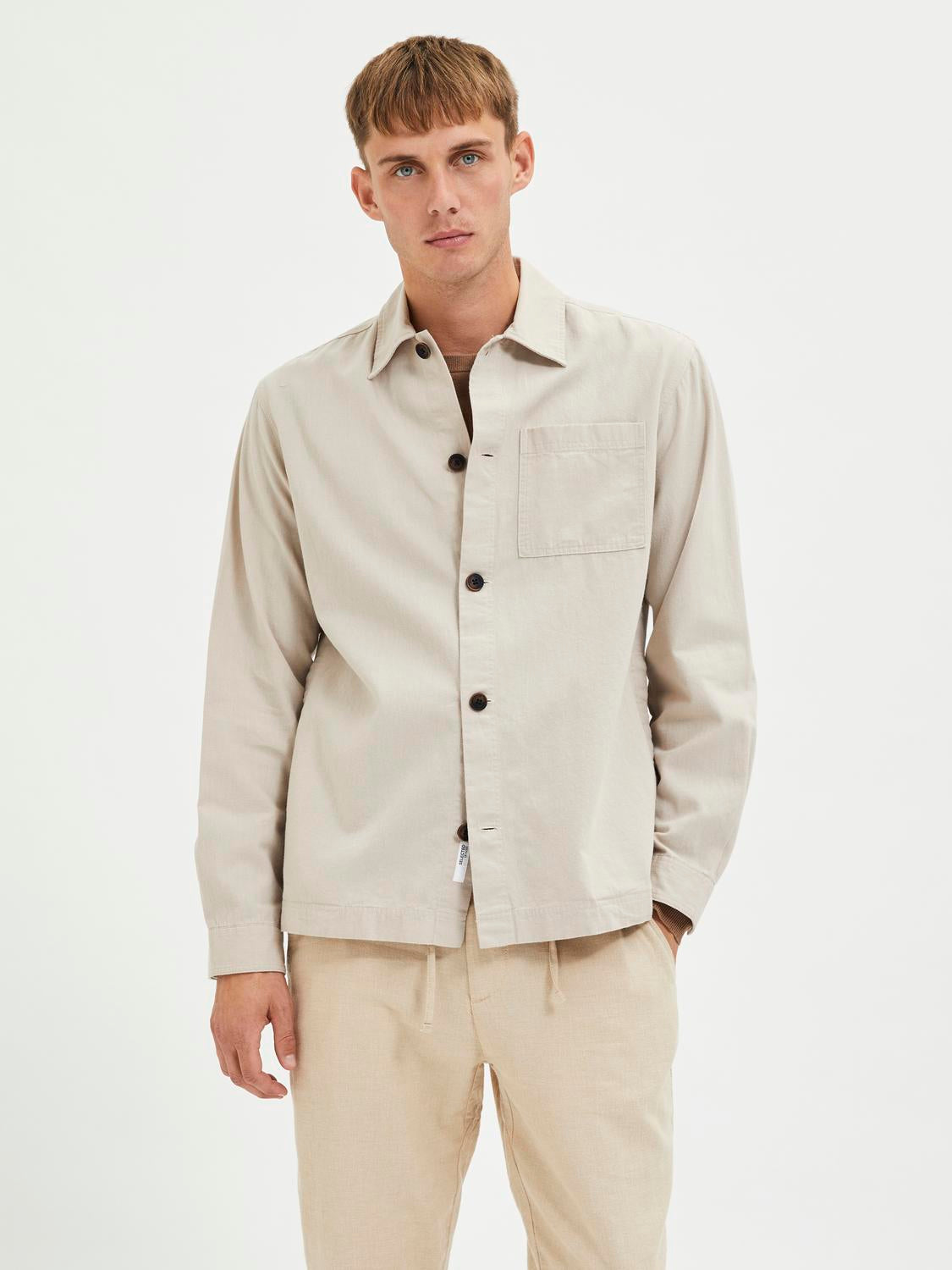 model_shot-front