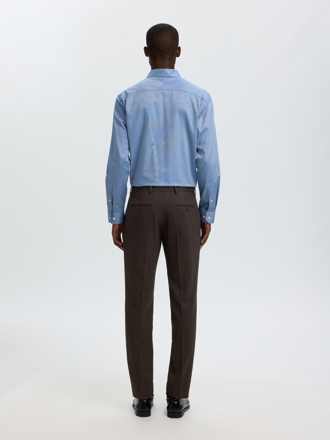 model_shot-back
