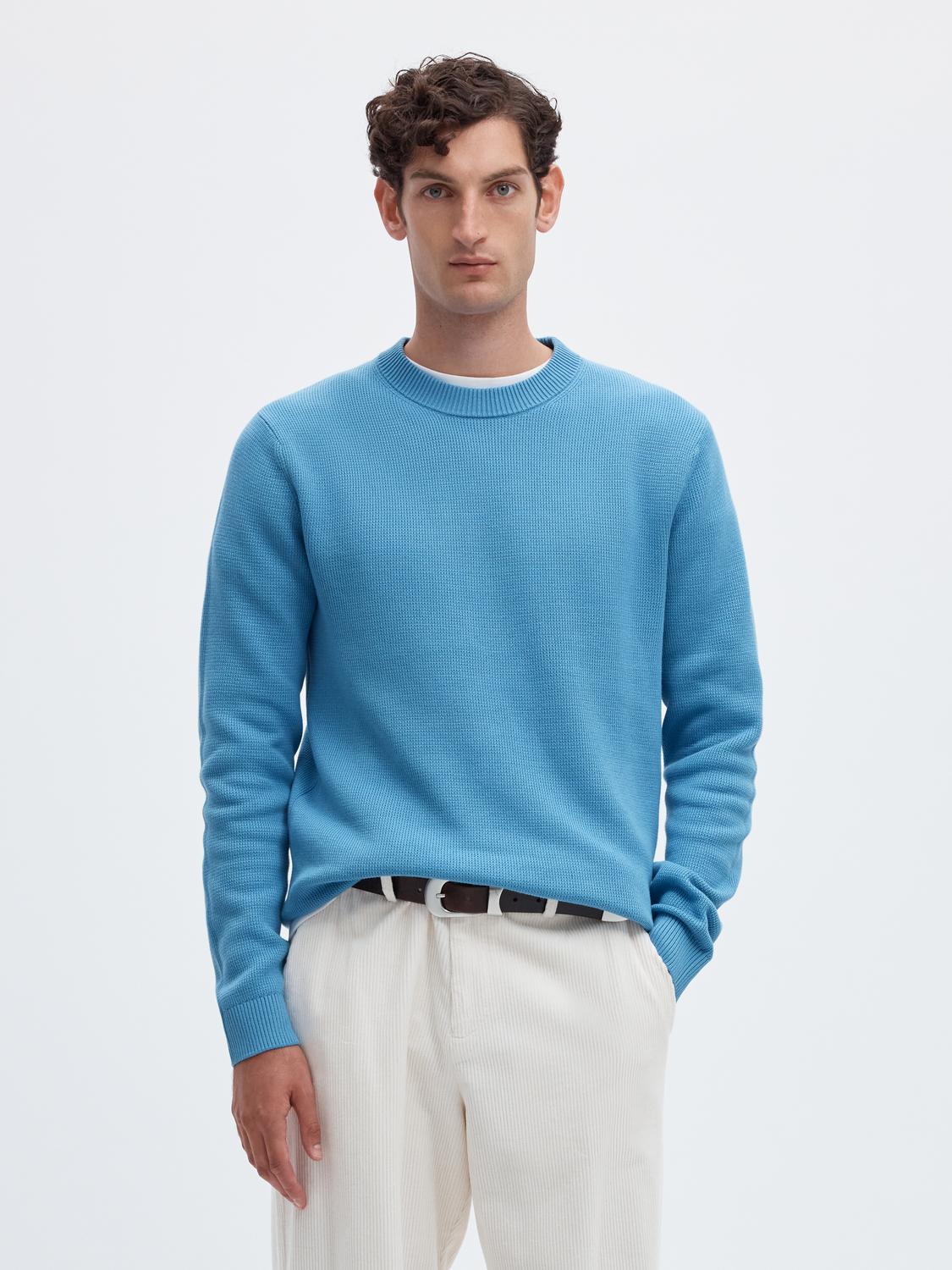 model_shot-front