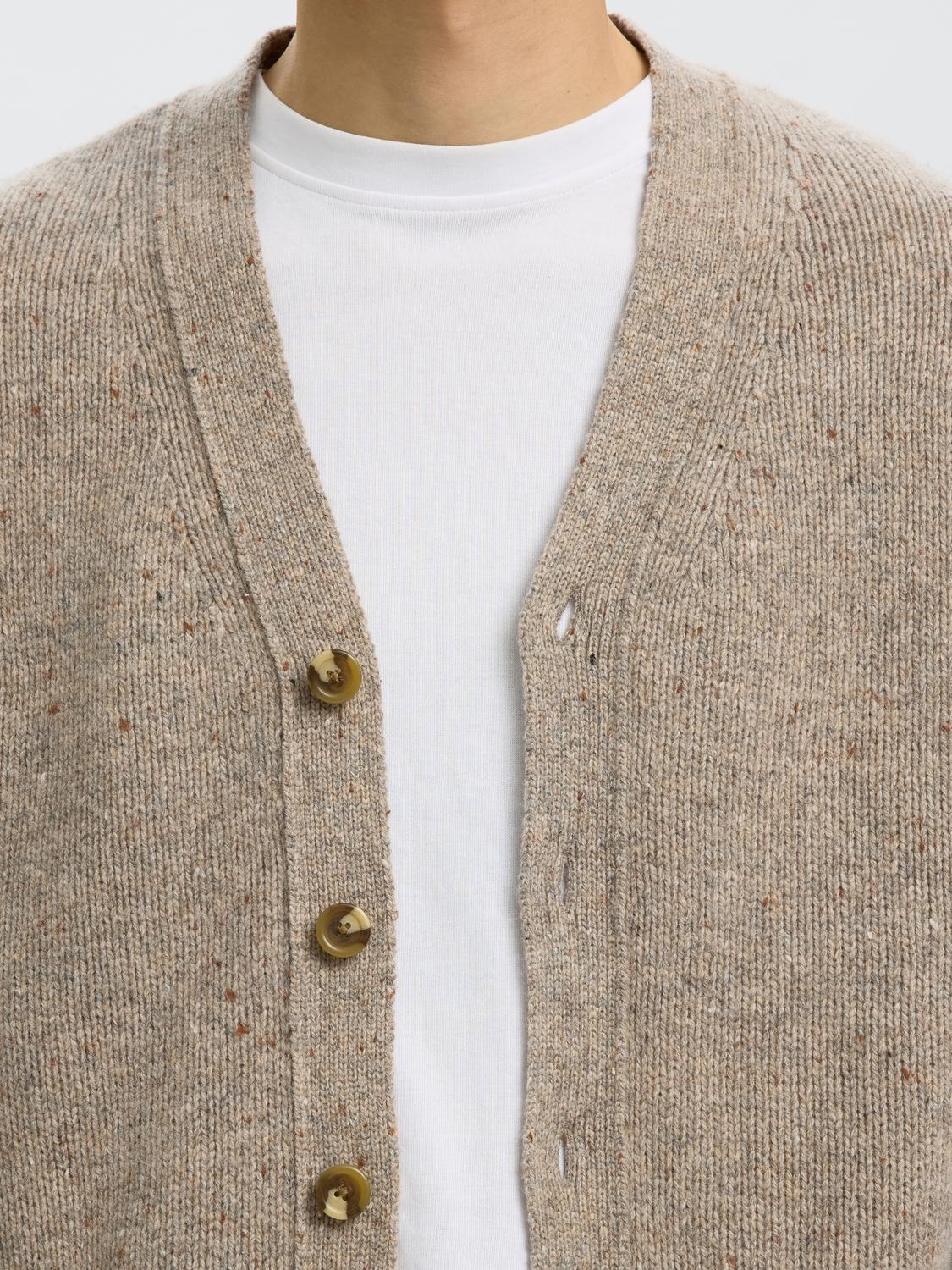 model_shot-detail