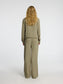 model_shot-back