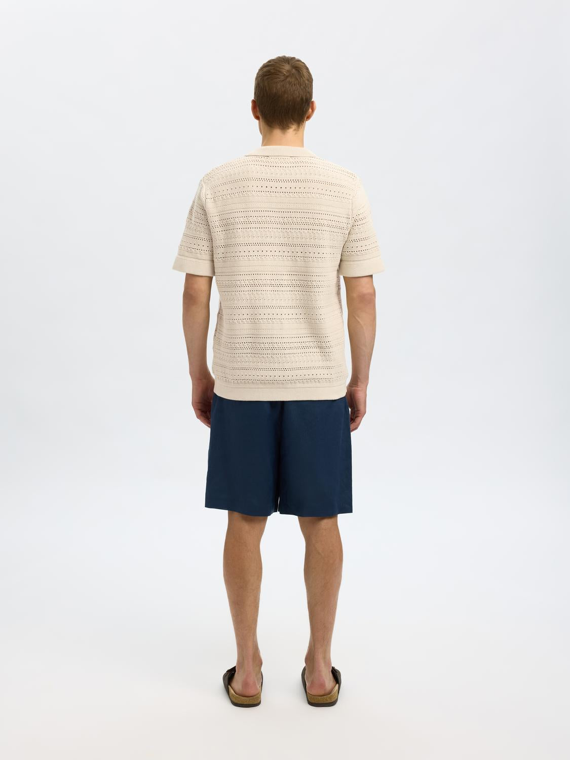 model_shot-back