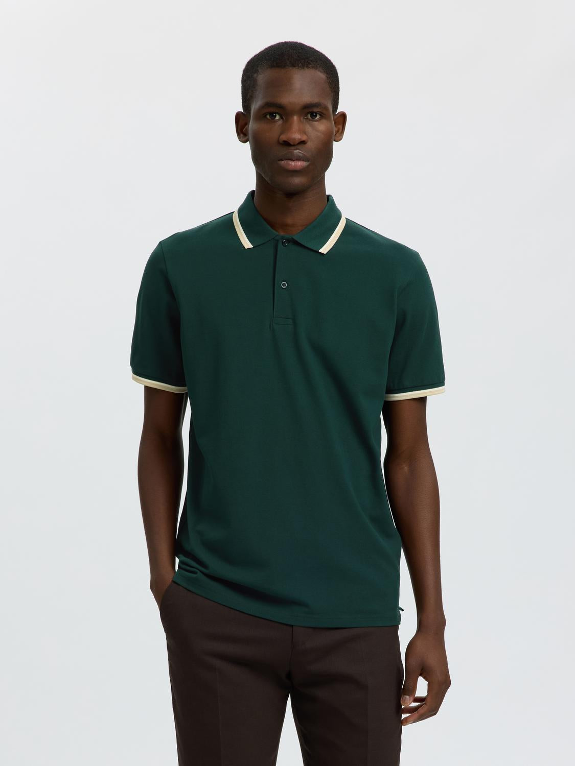 model_shot-front