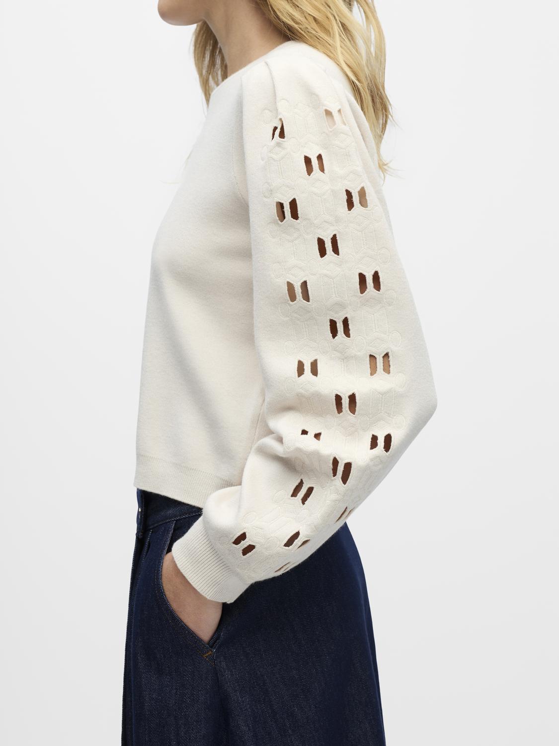 model_shot-detail