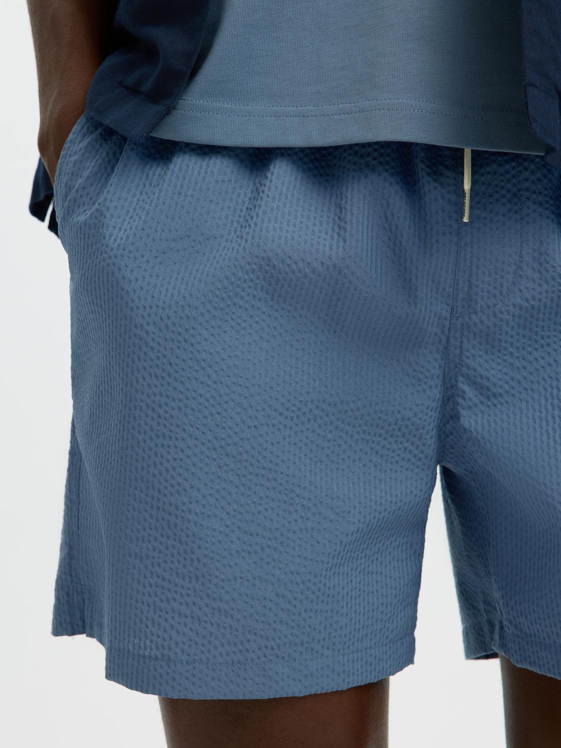 model_shot-detail