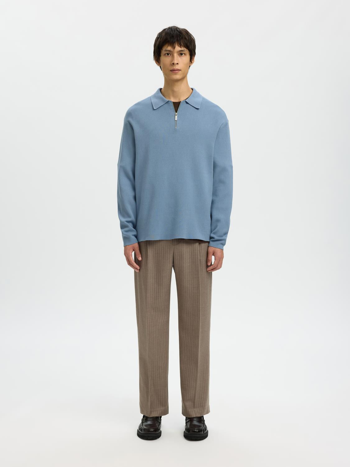 model_shot-front_full