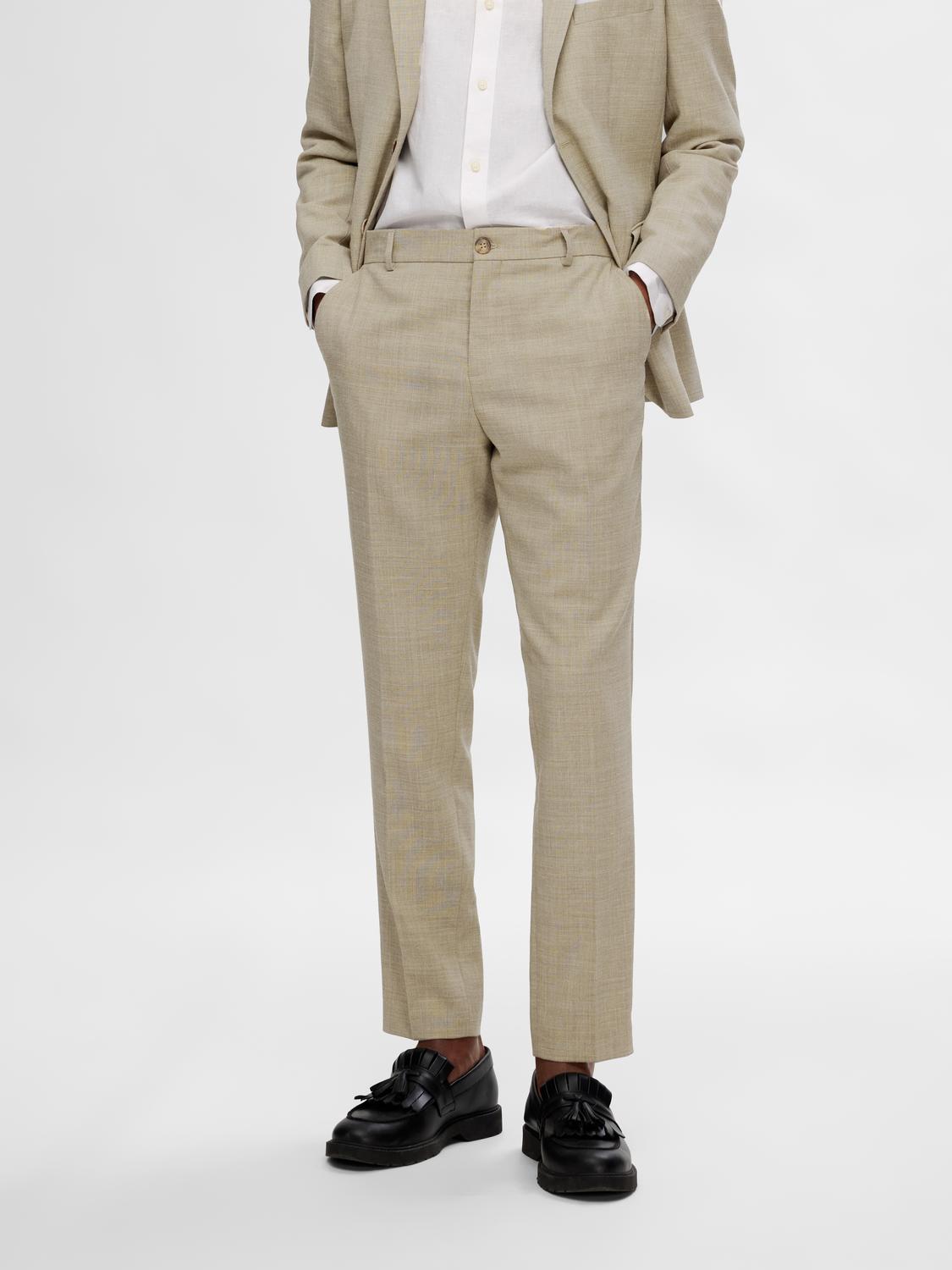 model_shot-front