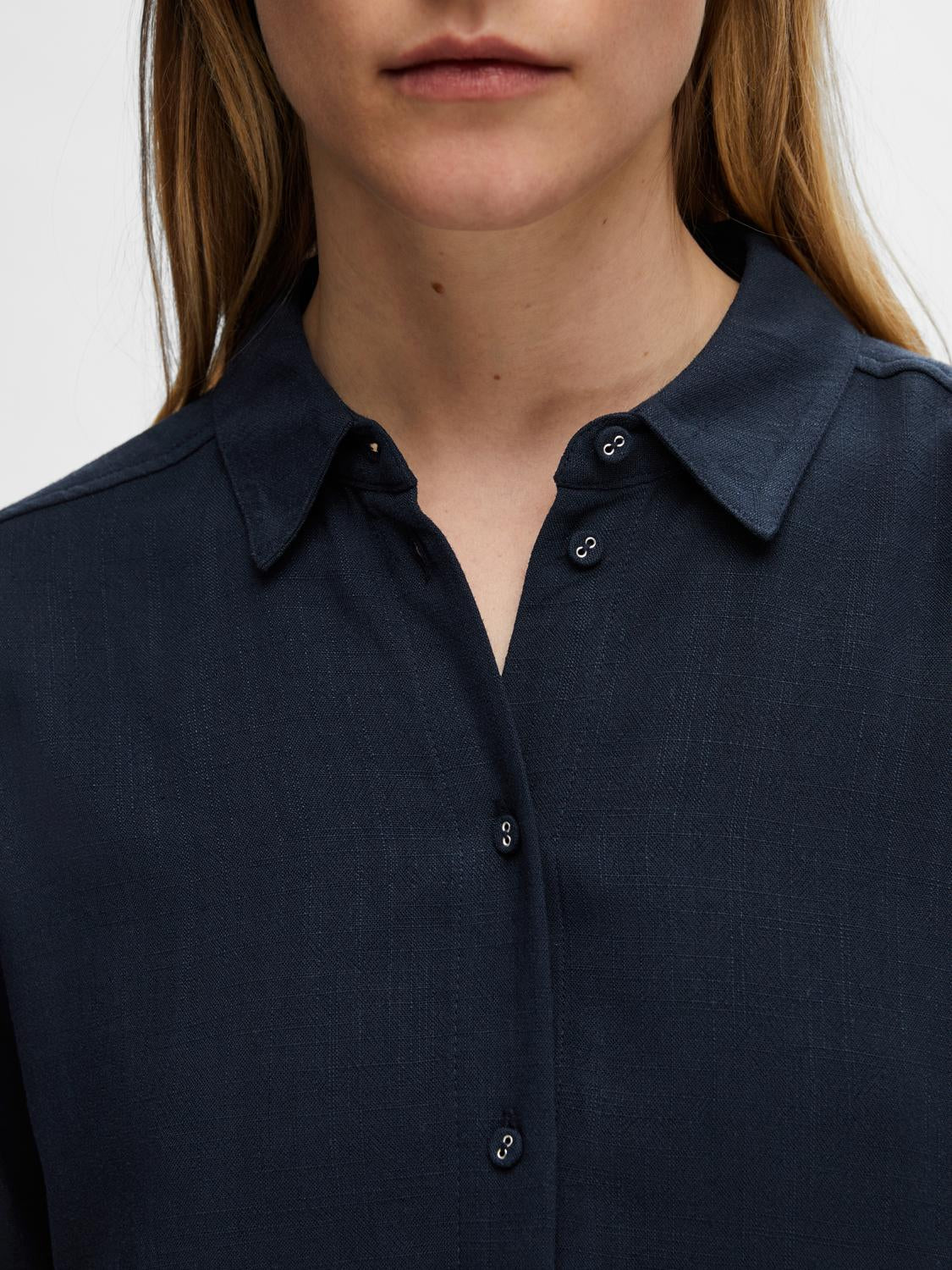 model_shot-detail