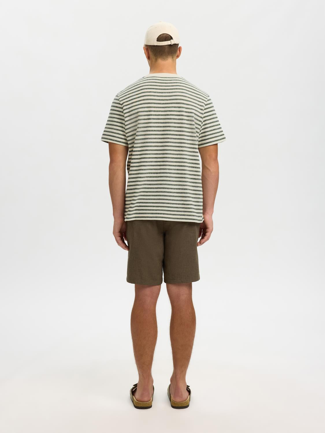 model_shot-back
