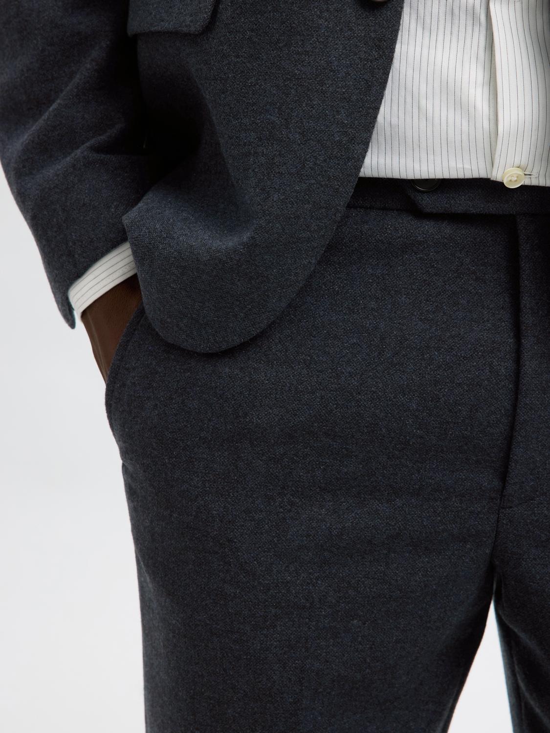 model_shot-detail