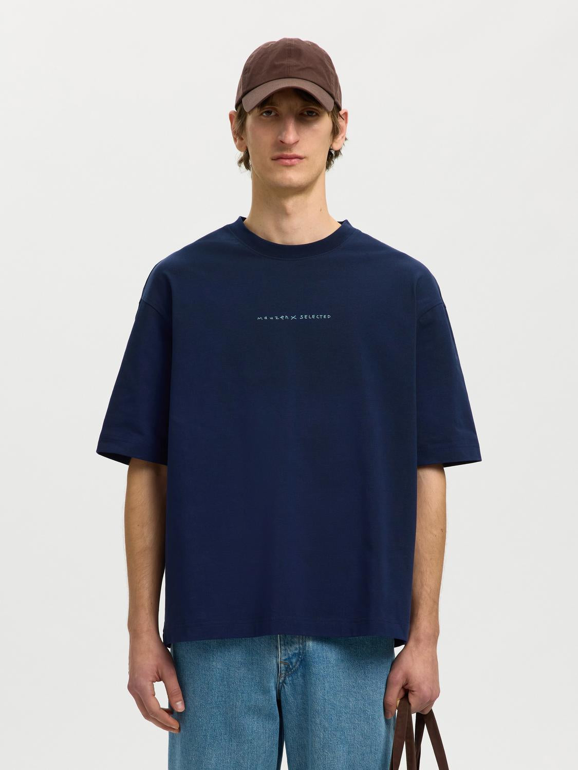 model_shot-front