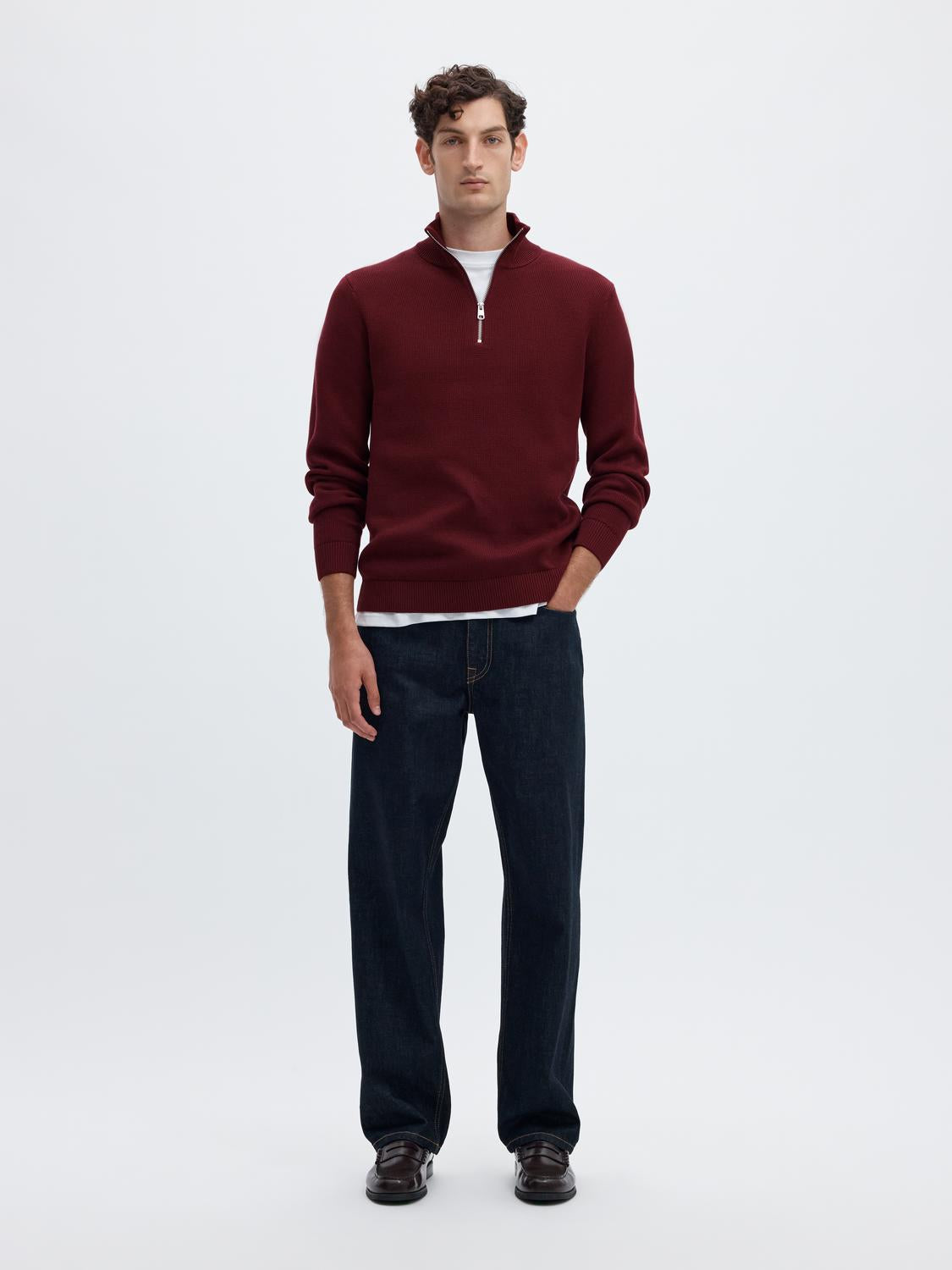 model_shot-front_full