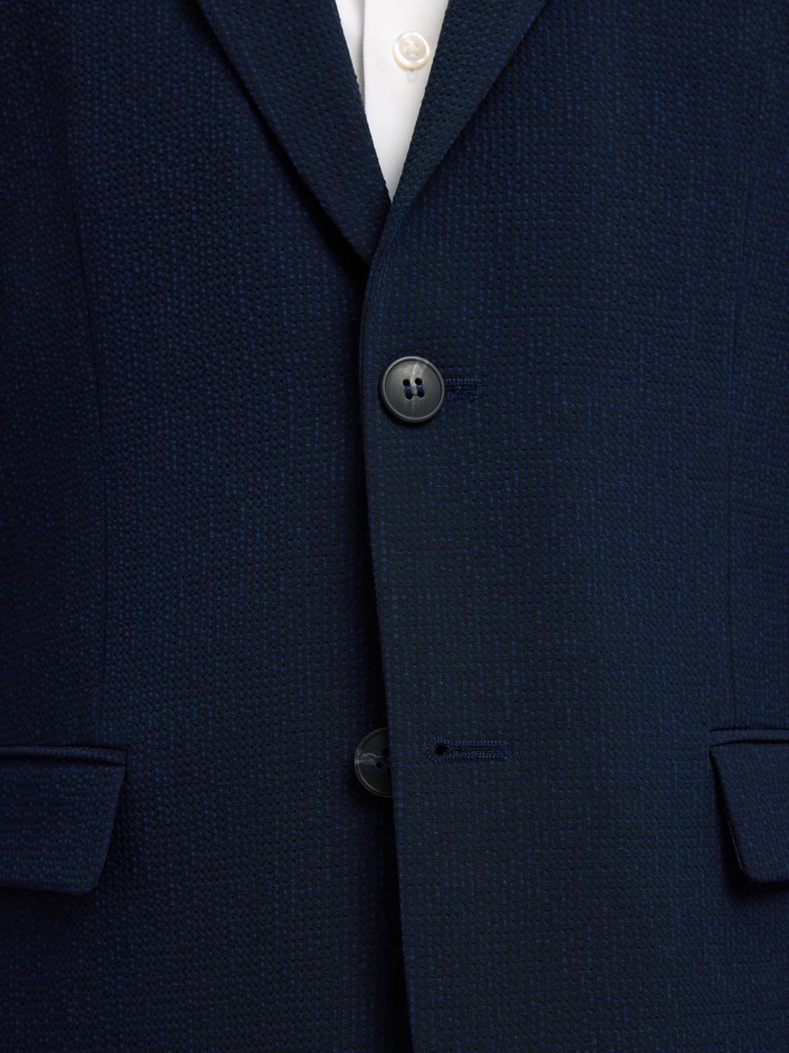 model_shot-detail
