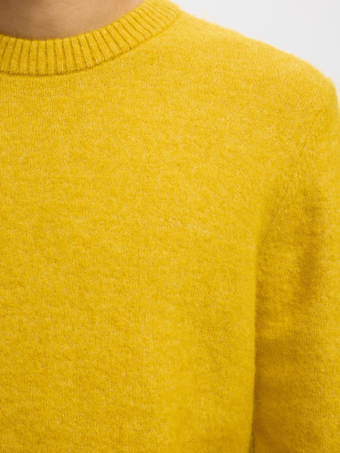 model_shot-detail
