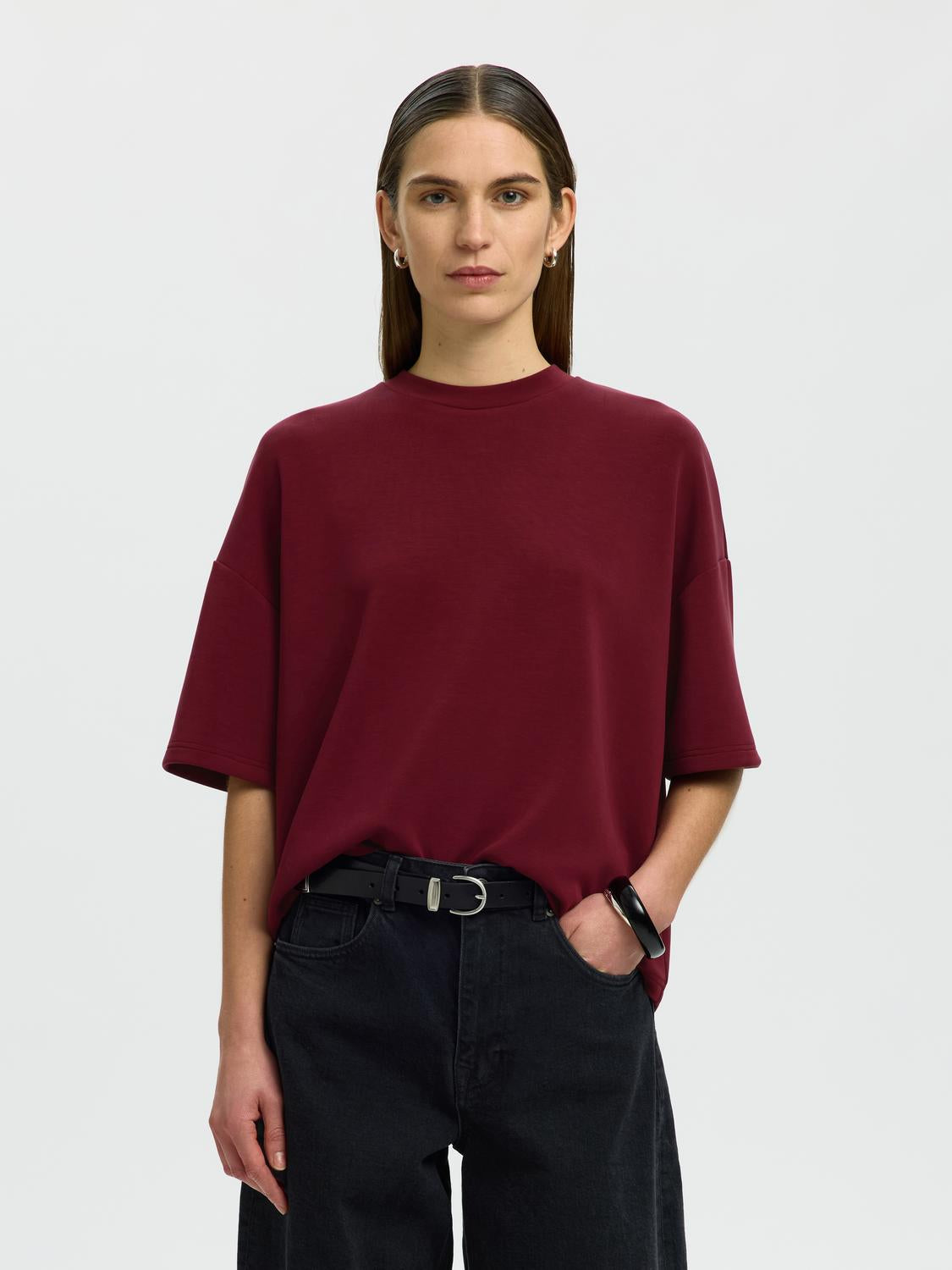 model_shot-front