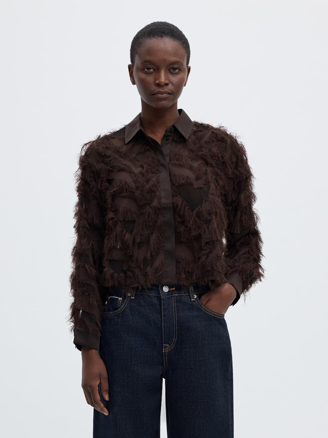 model_shot-front