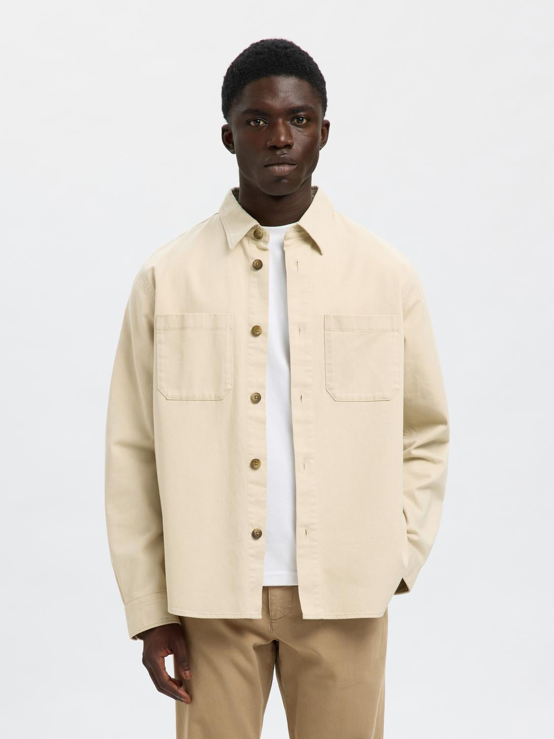 model_shot-front