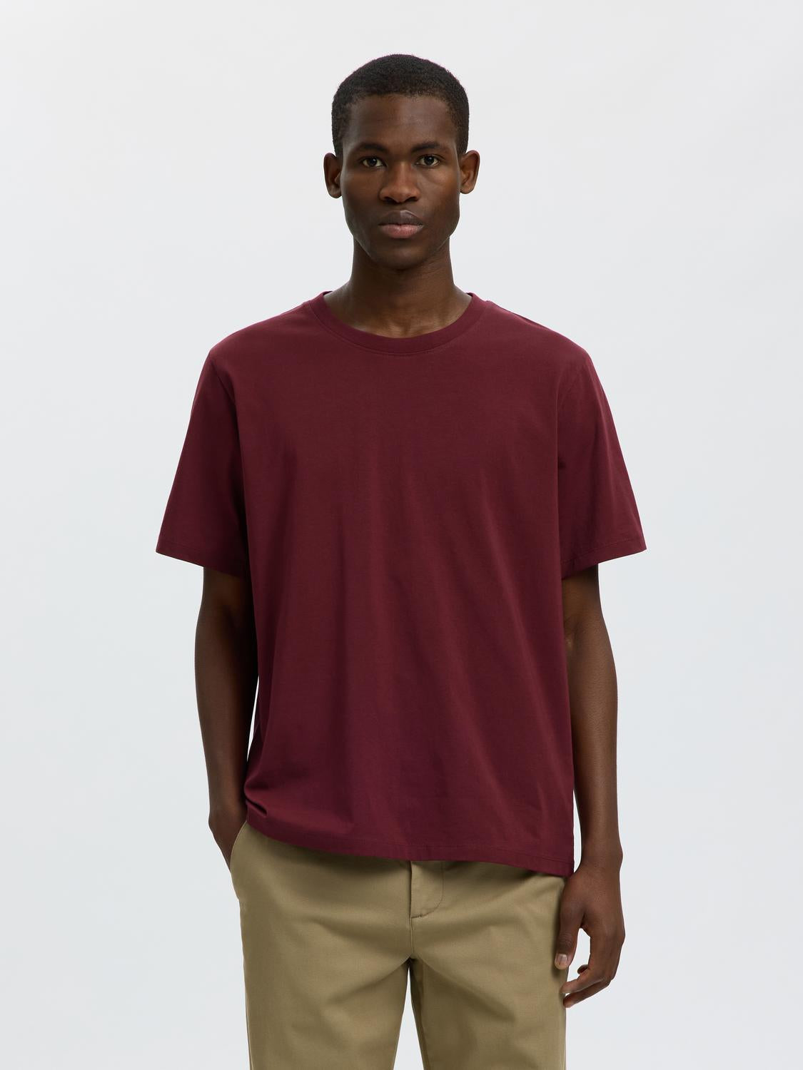 model_shot-front