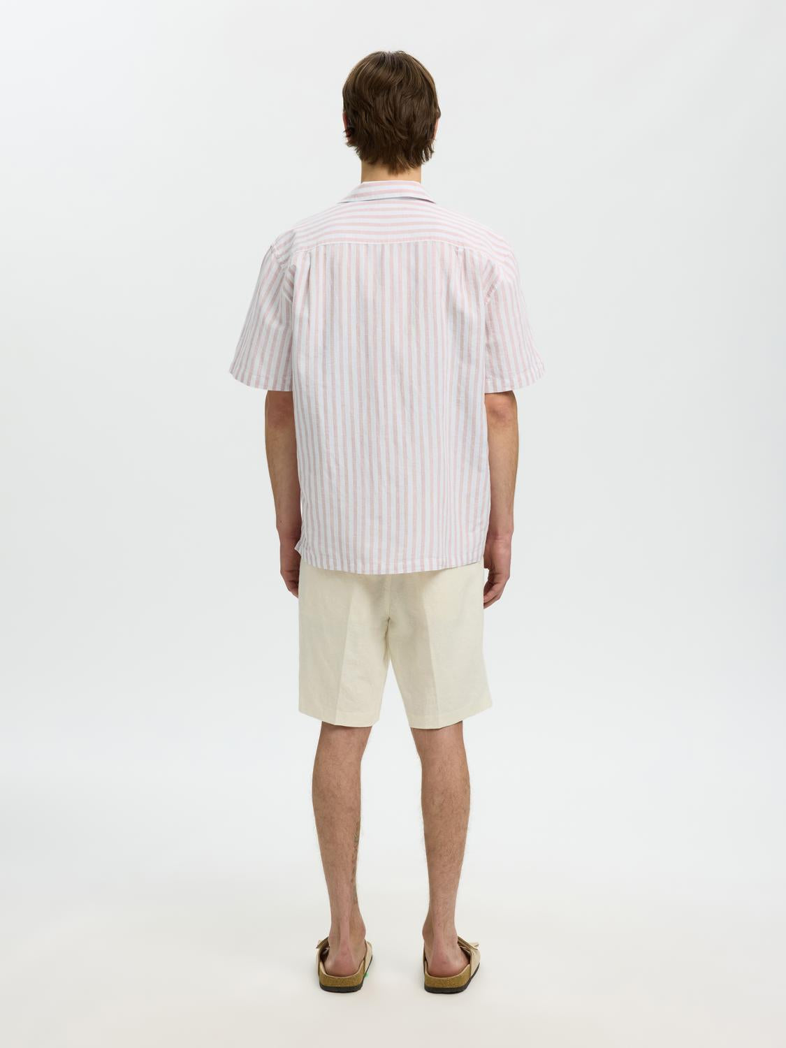 model_shot-back