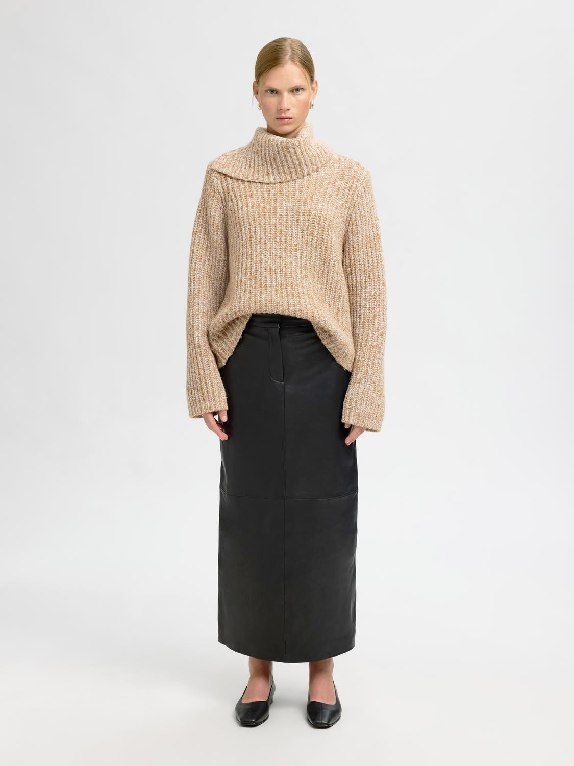 model_shot-front_full