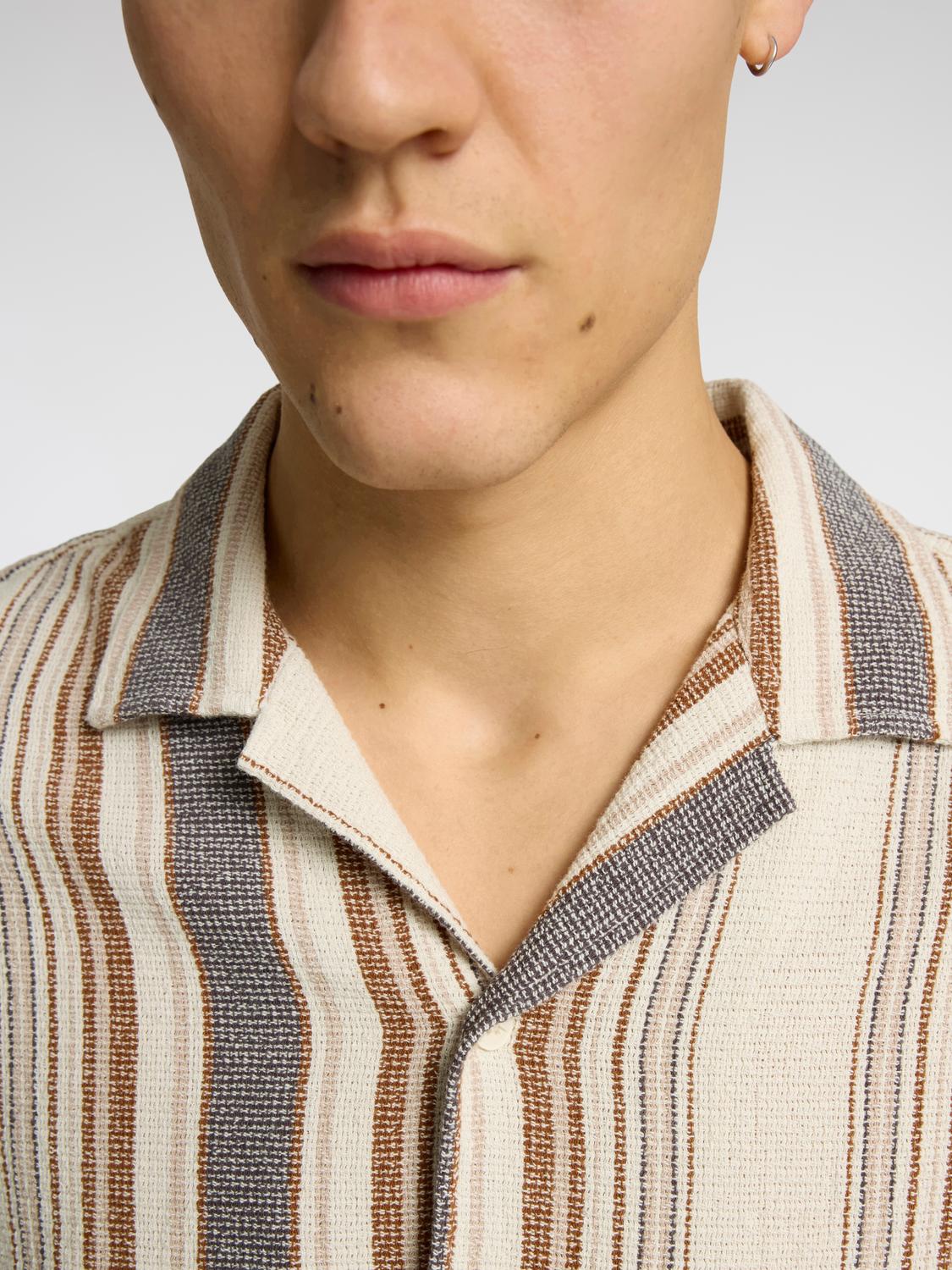 model_shot-detail