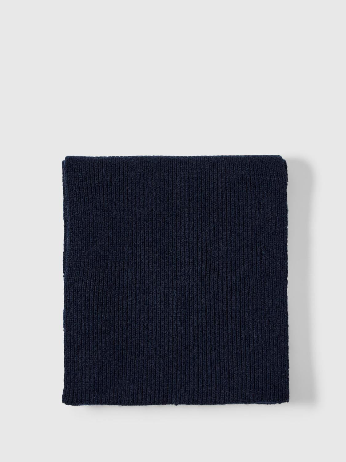 pack_shot-detail