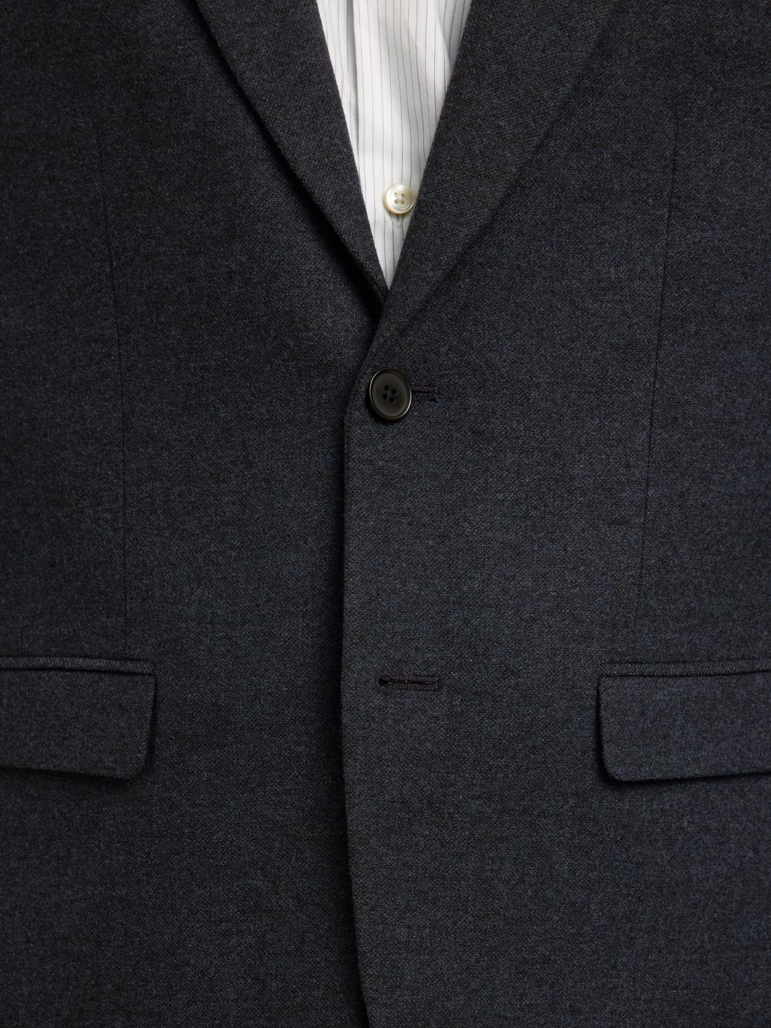 model_shot-detail