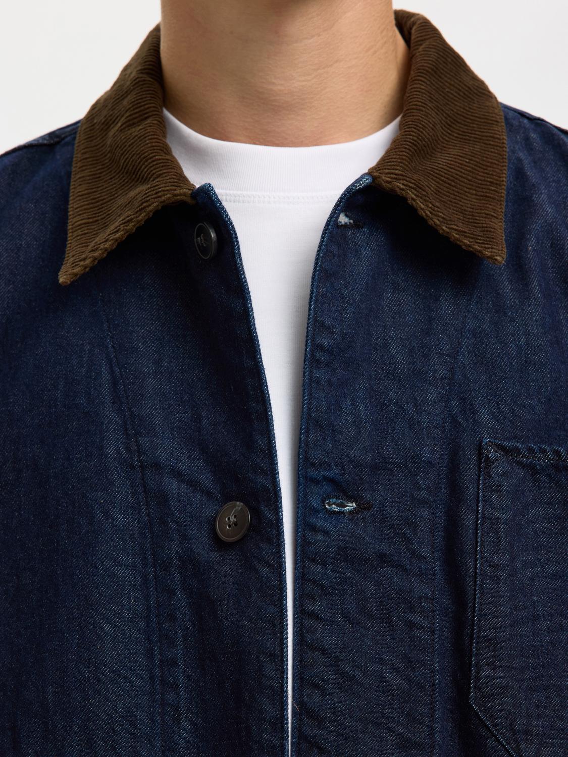 model_shot-detail