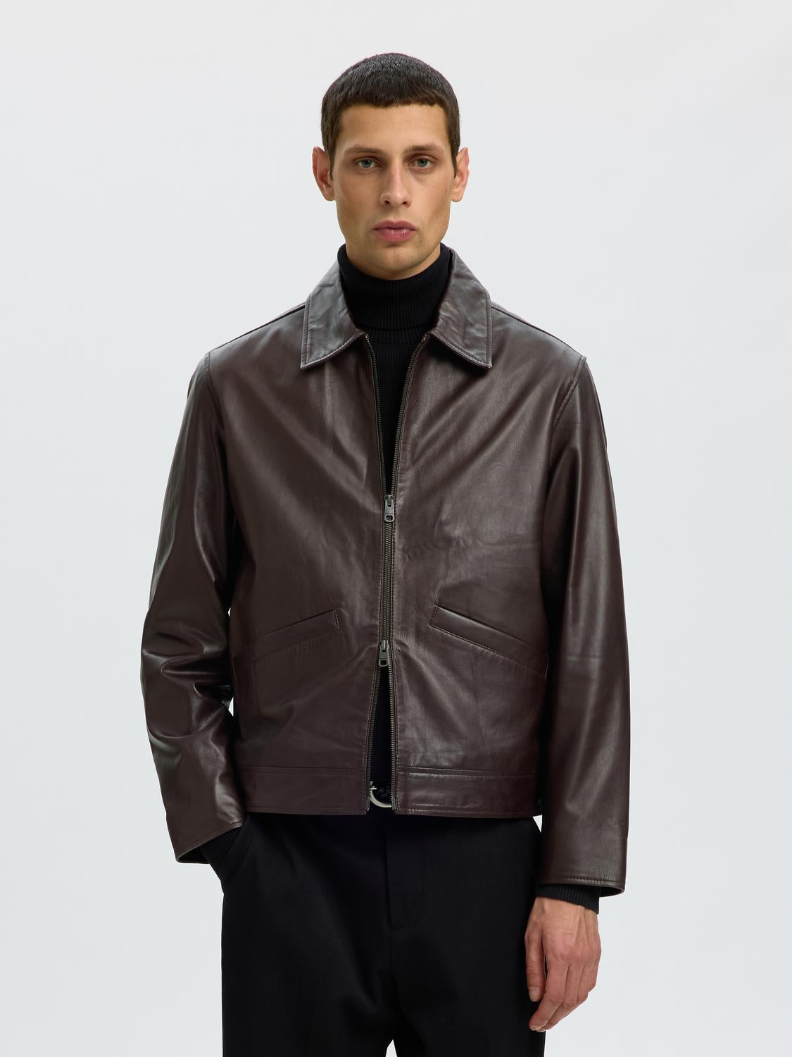 model_shot-front