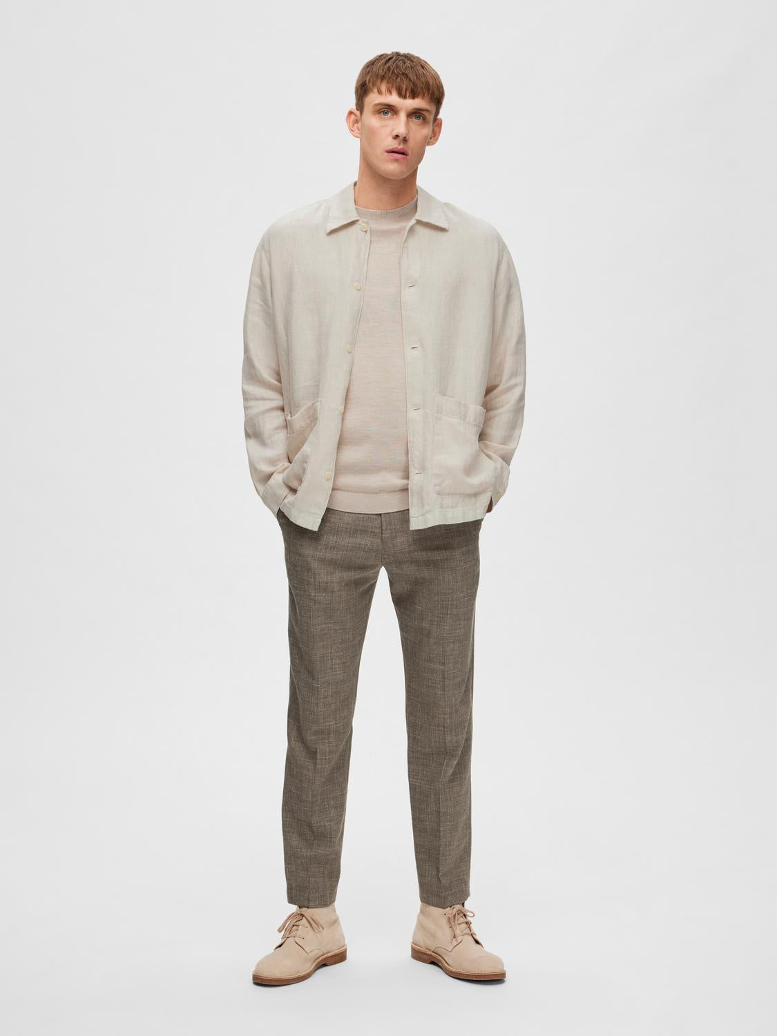 model_shot-front_full