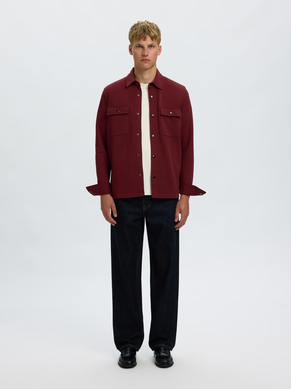 model_shot-front_full