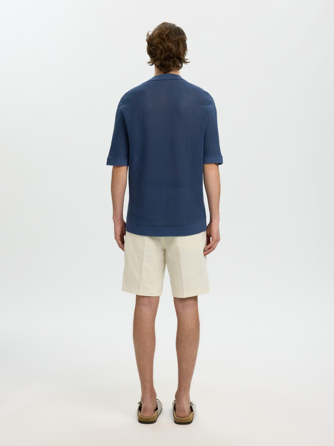 model_shot-back