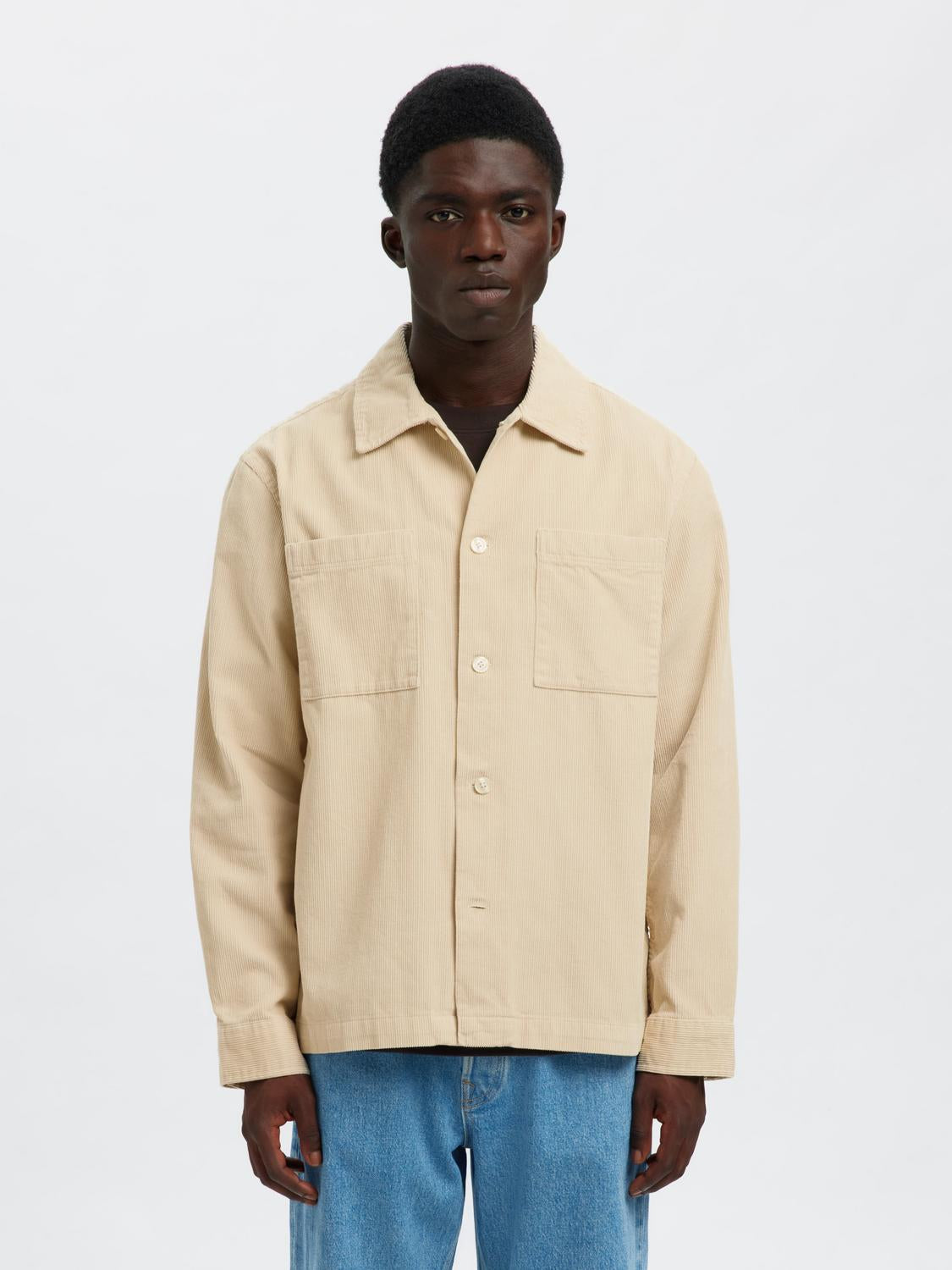model_shot-front