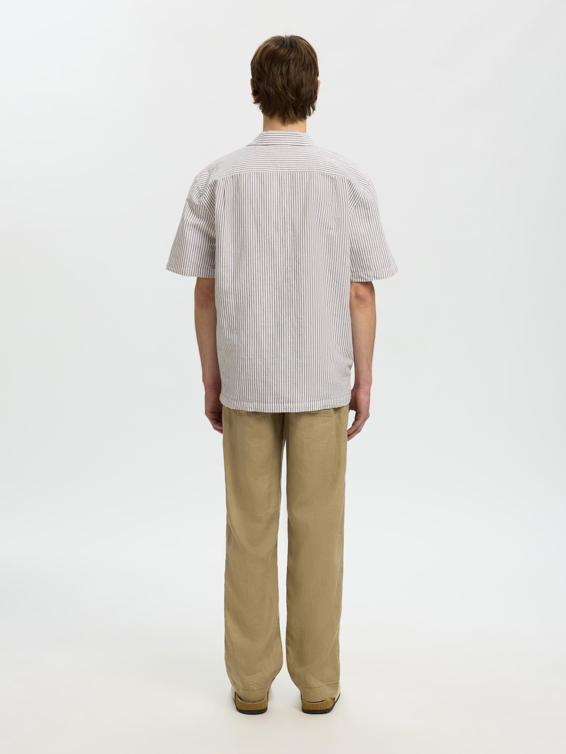 model_shot-back