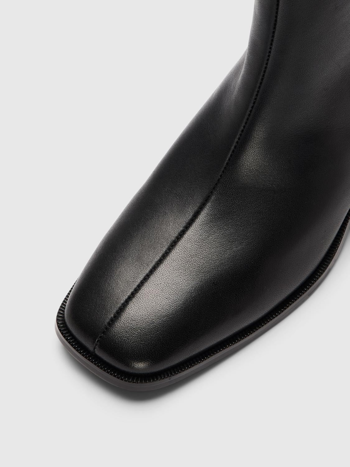 model_shot-detail