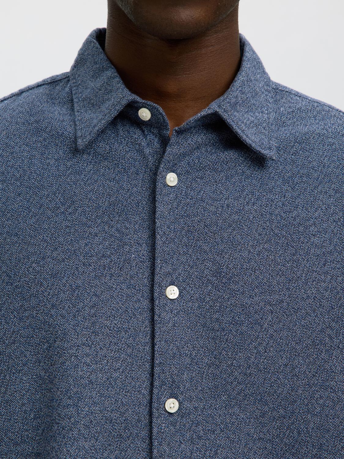 model_shot-detail