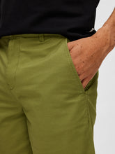 Load image into Gallery viewer, SLHCOMFORT-HOMME Shorts - Olive Branch