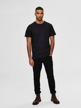 Load image into Gallery viewer, SLHNORMAN180 T-Shirt - black