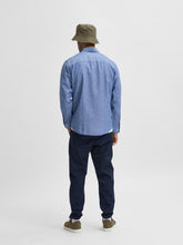 Load image into Gallery viewer, SLHSLIMNEW-LINEN Shirts - Medium Blue Denim