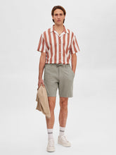 Load image into Gallery viewer, SLHREGULAR-BRODY Shorts - Vetiver