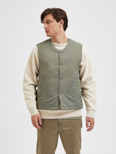 Load image into Gallery viewer, SLHTAKA Outerwear - Vetiver