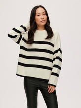 Load image into Gallery viewer, SLFBLOOMIE Pullover - Snow White